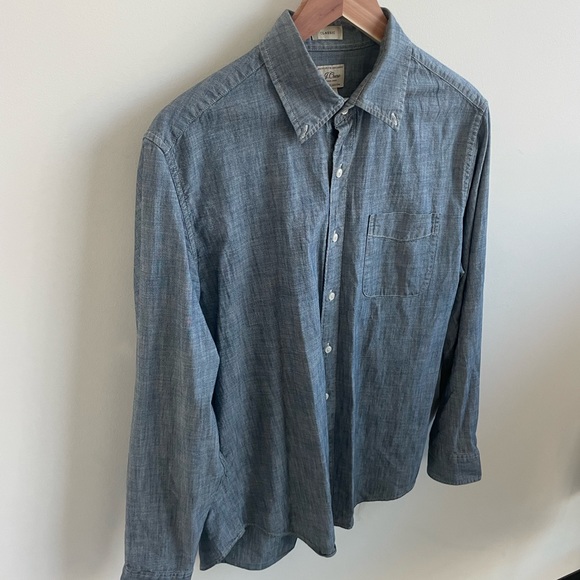 Classic J Crew Button Down - Picture 3 of 4